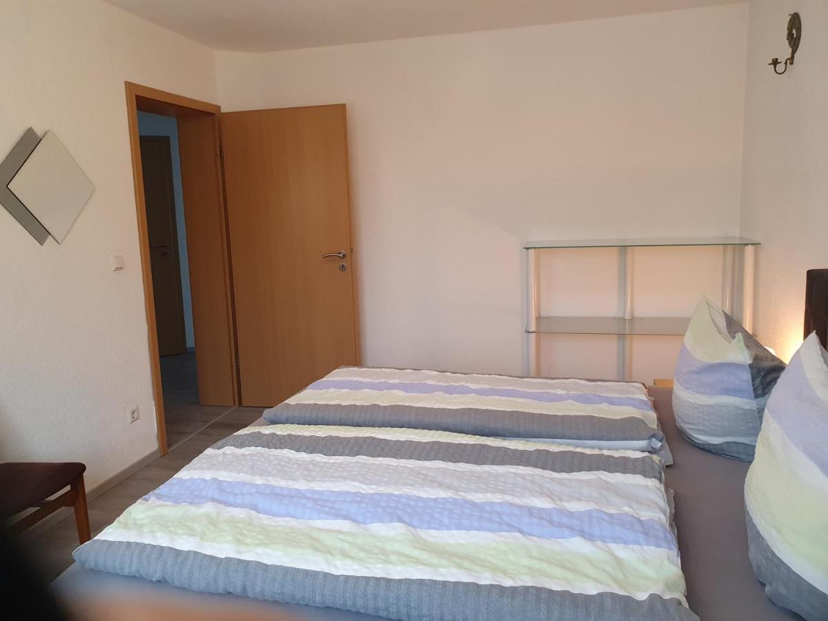 Ferienwohnung Vikolisa Bad Schonborn Exterior foto