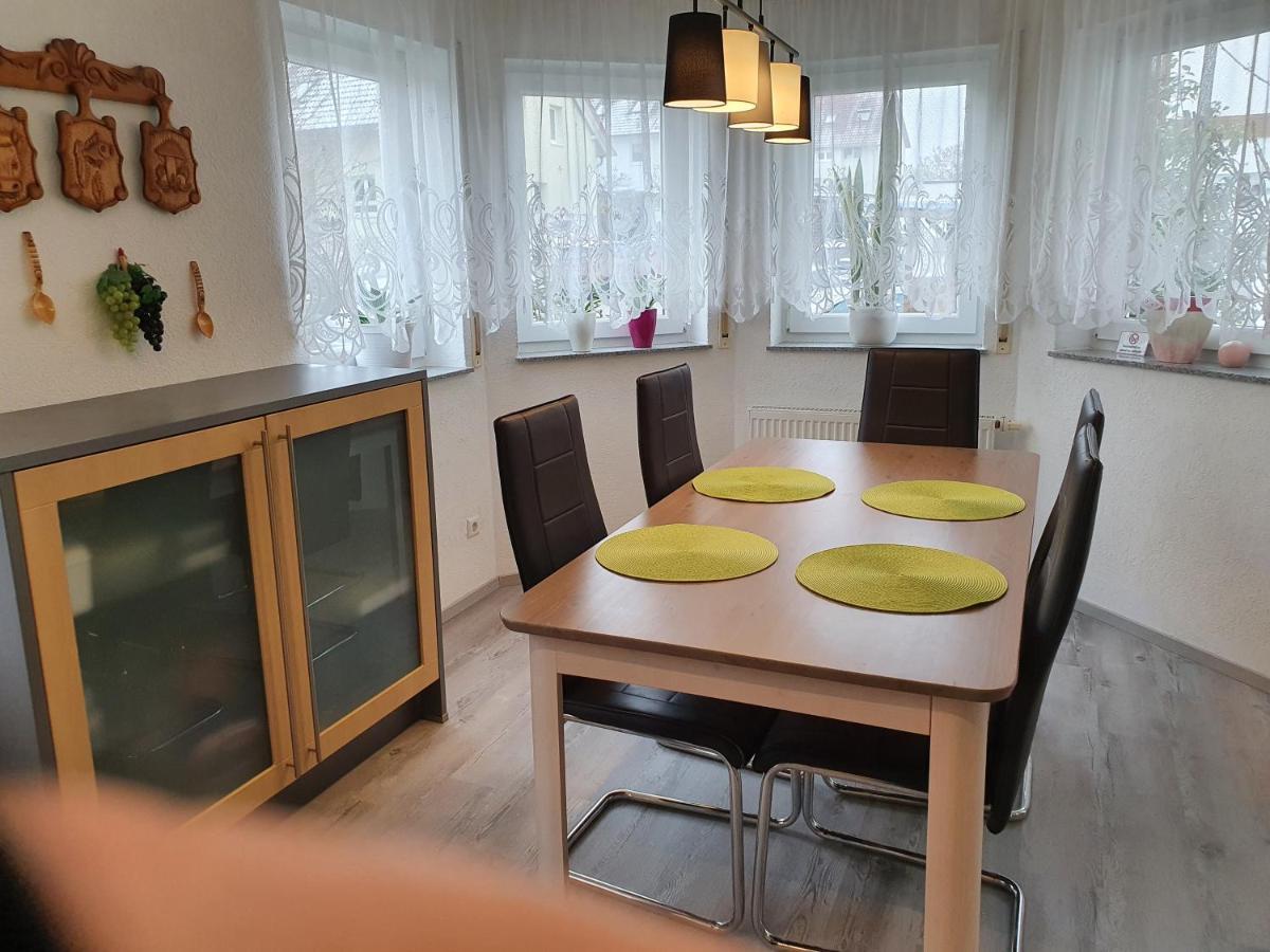 Ferienwohnung Vikolisa Bad Schonborn Exterior foto