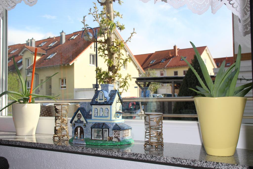 Ferienwohnung Vikolisa Bad Schonborn Exterior foto