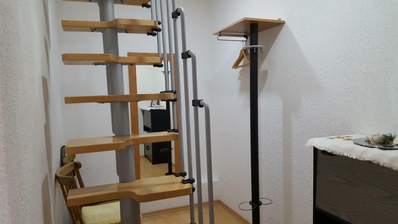 Ferienwohnung Vikolisa Bad Schonborn Exterior foto